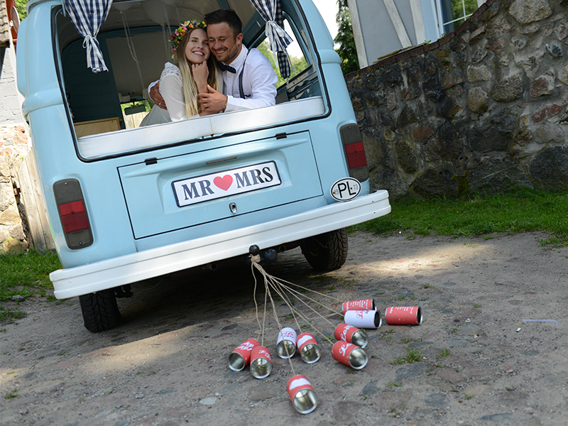 Wedding cans, accessories