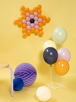 Balloon accessories