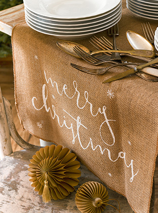 Table runners / Tablecloths