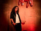 Foil balloon Bleeding lips, 92x60 cm, red