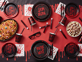 Paper plates You're next, 23 cm, black-red (1 pkt / 6 pc.)