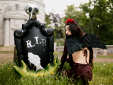 Foil Standing Balloon Tombstone XXL, 74.5x121.5 cm, black