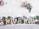 Wooden inscription Mr & Mrs, gold, 50x10cm