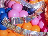 Foil fringe garland, 300x12.5 cm, holographic