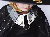 Collar Pin Bat