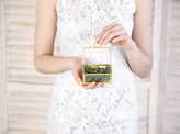Glass box, gold, 9x5.5x4cm